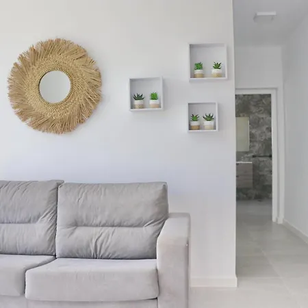 Veron קוניל דה לה פרונטרה